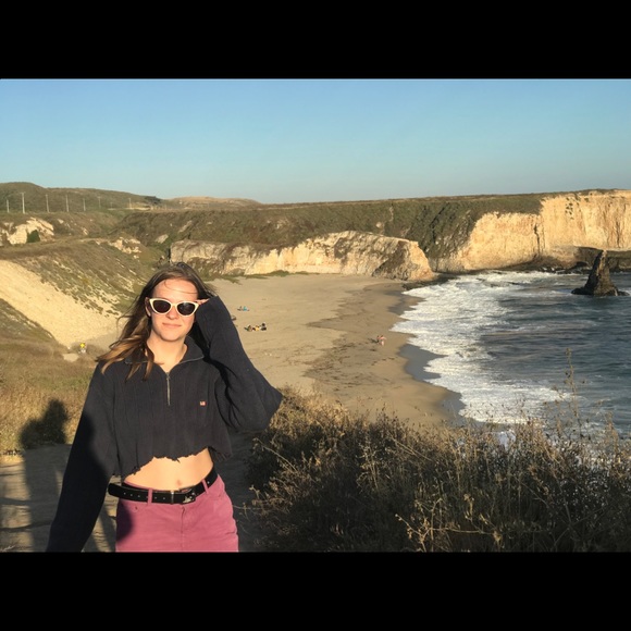 Meet your Posher, Olivia - Picture 1 of 1